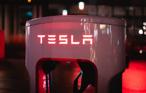 Tesla çıldırdı: Elon Musk’a 1 trilyon dolarlık hisse paketi